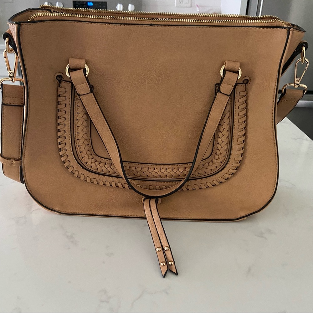 Sole Society Tan Shoulder Bag with Braided Elegance